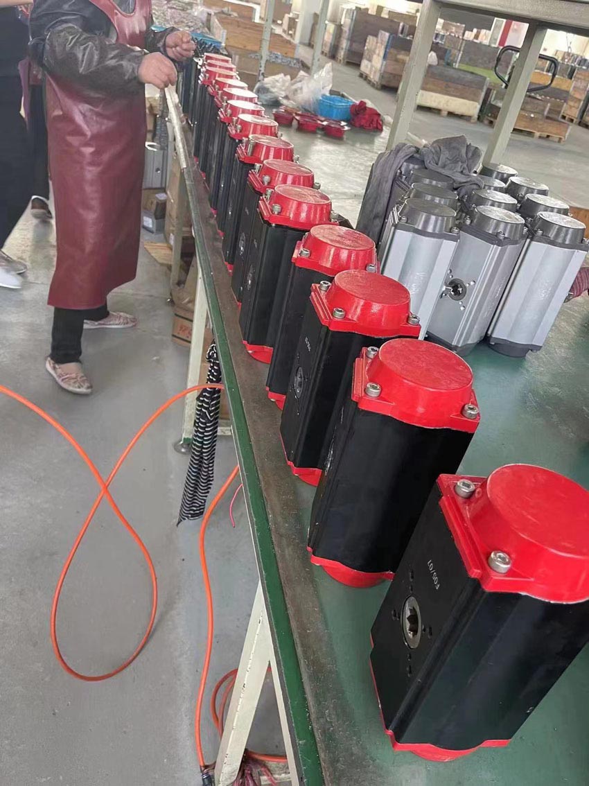 气动执行器